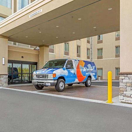 Comfort Suites Burlington Near I-5 Dış mekan fotoğraf