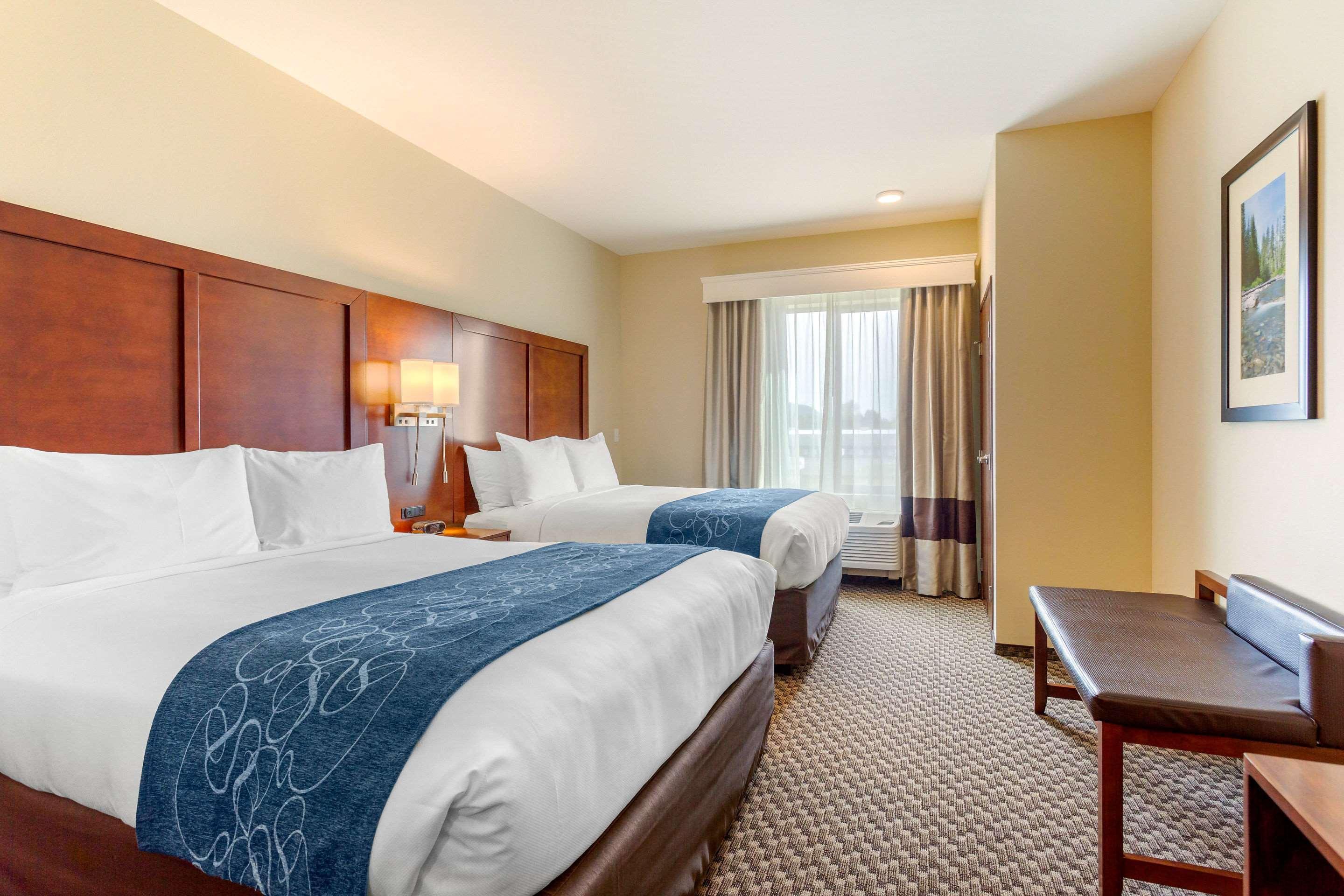 Comfort Suites Burlington Near I-5 Dış mekan fotoğraf