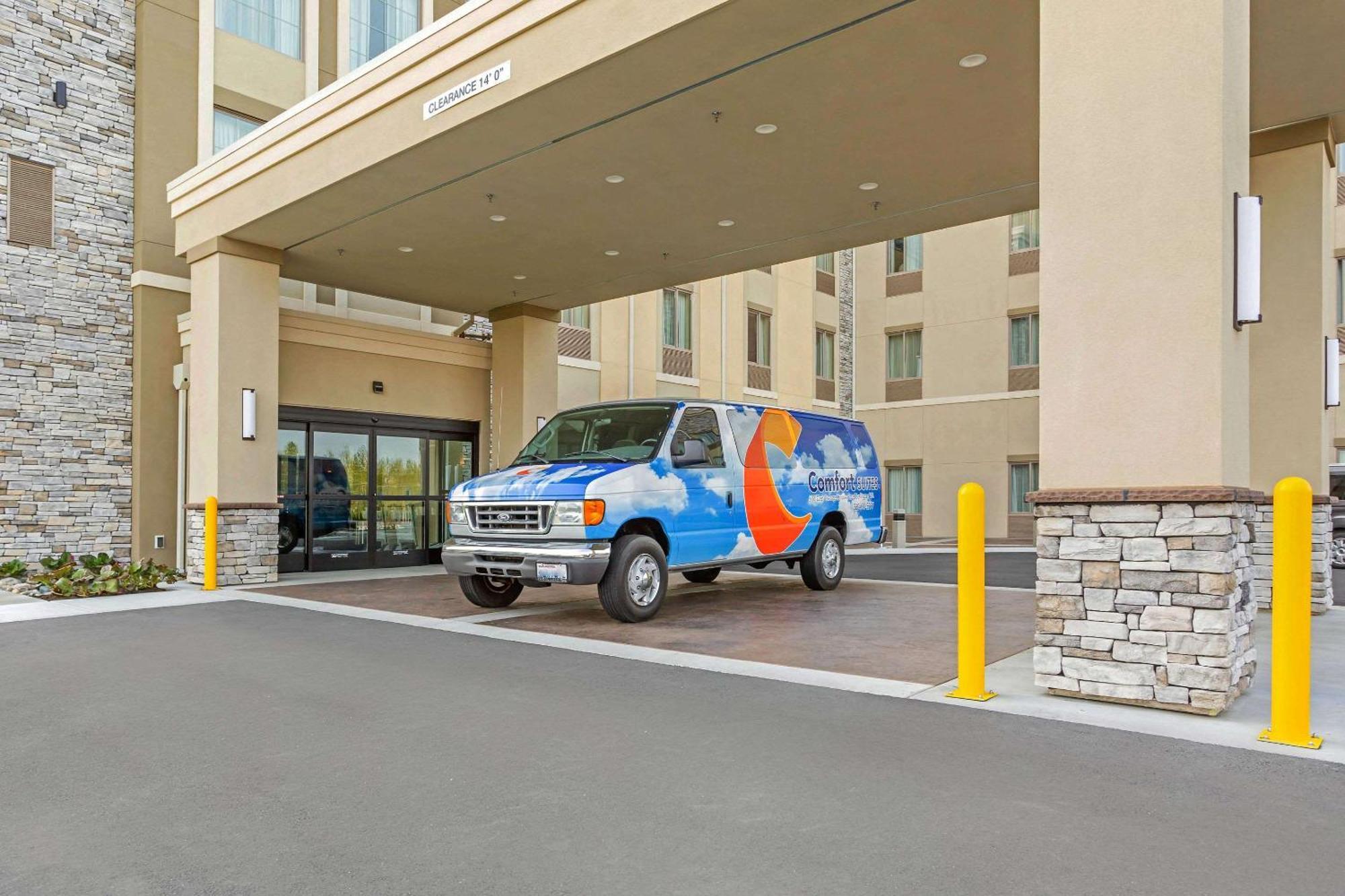 Comfort Suites Burlington Near I-5 Dış mekan fotoğraf