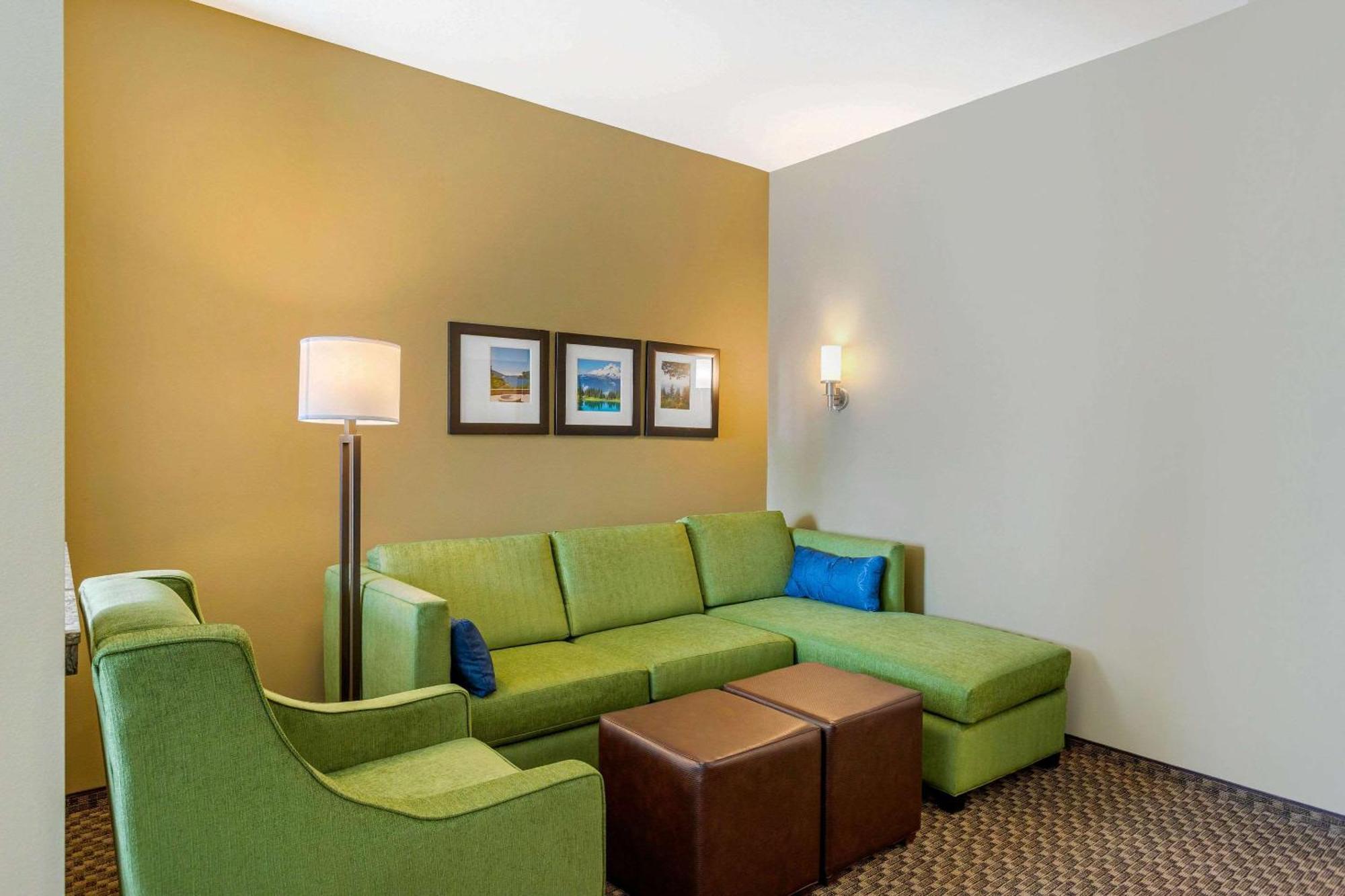 Comfort Suites Burlington Near I-5 Dış mekan fotoğraf