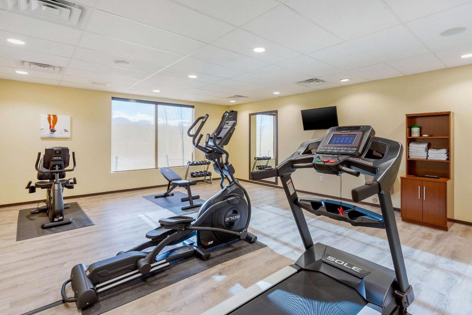 Comfort Suites Burlington Near I-5 Dış mekan fotoğraf