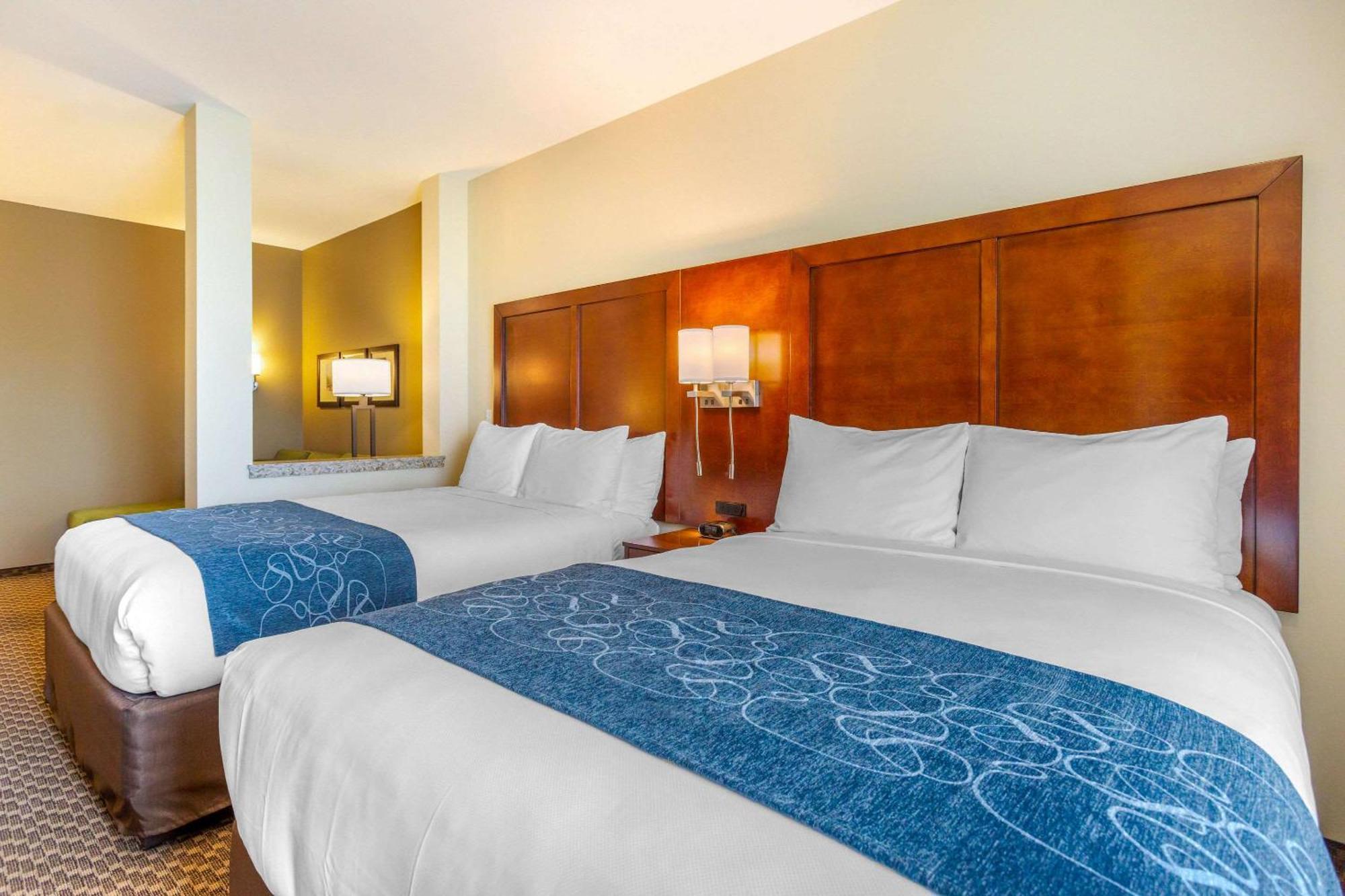Comfort Suites Burlington Near I-5 Dış mekan fotoğraf