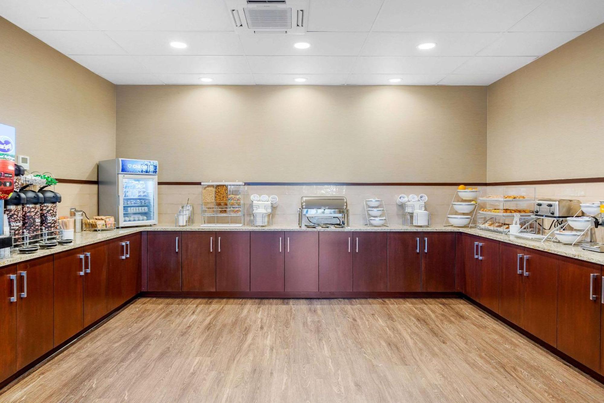 Comfort Suites Burlington Near I-5 Dış mekan fotoğraf