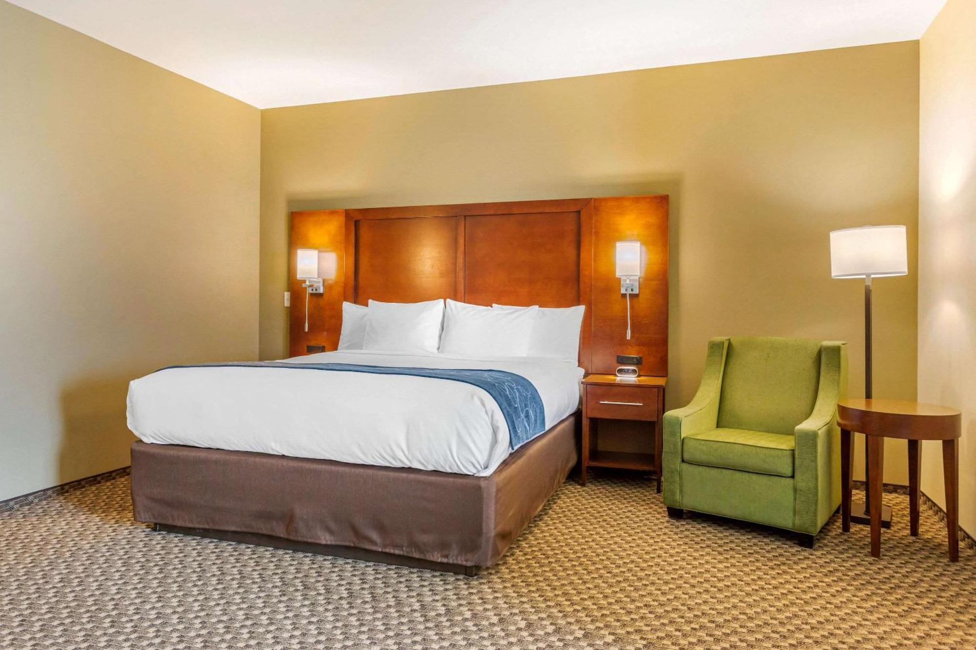 Comfort Suites Burlington Near I-5 Dış mekan fotoğraf