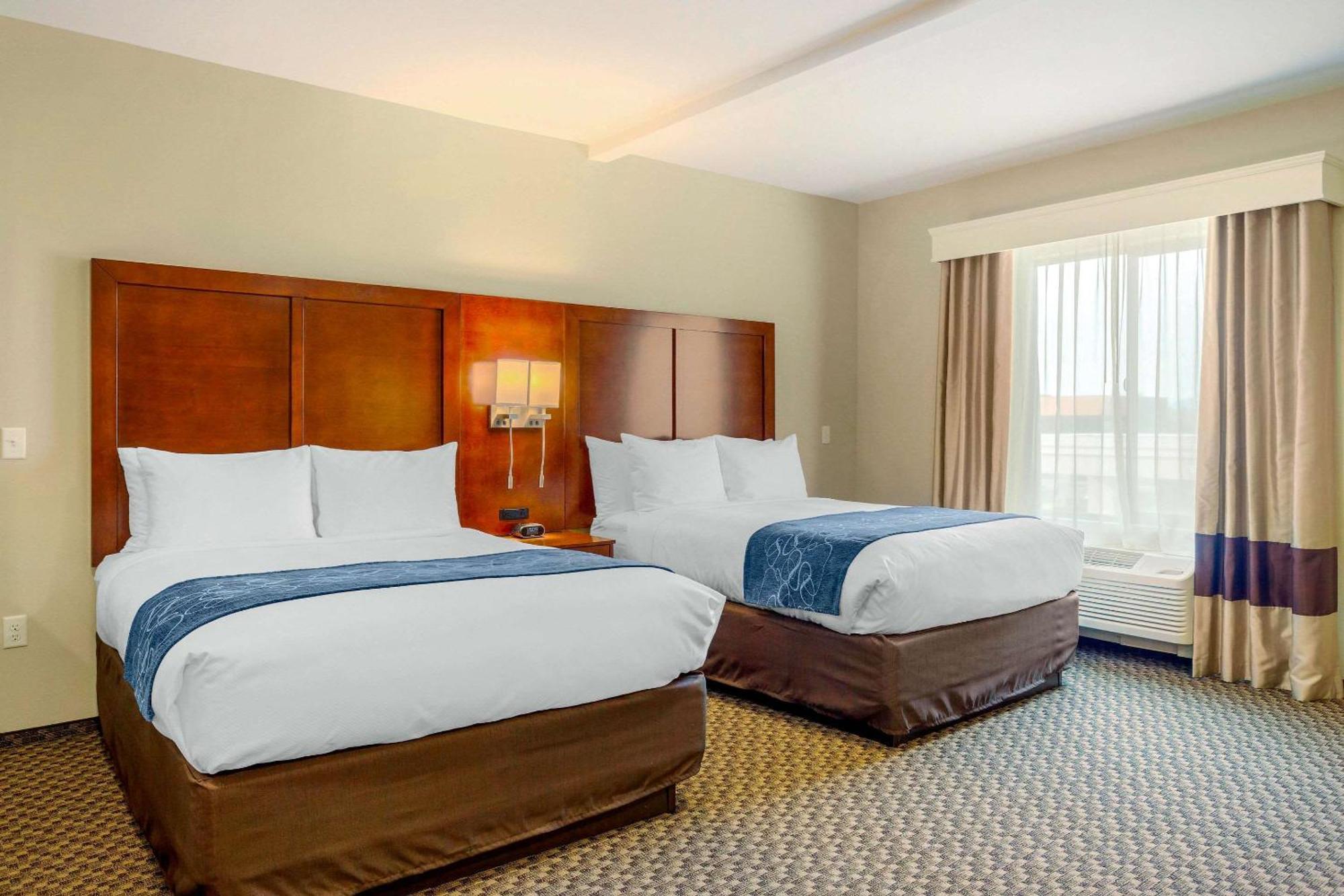 Comfort Suites Burlington Near I-5 Dış mekan fotoğraf