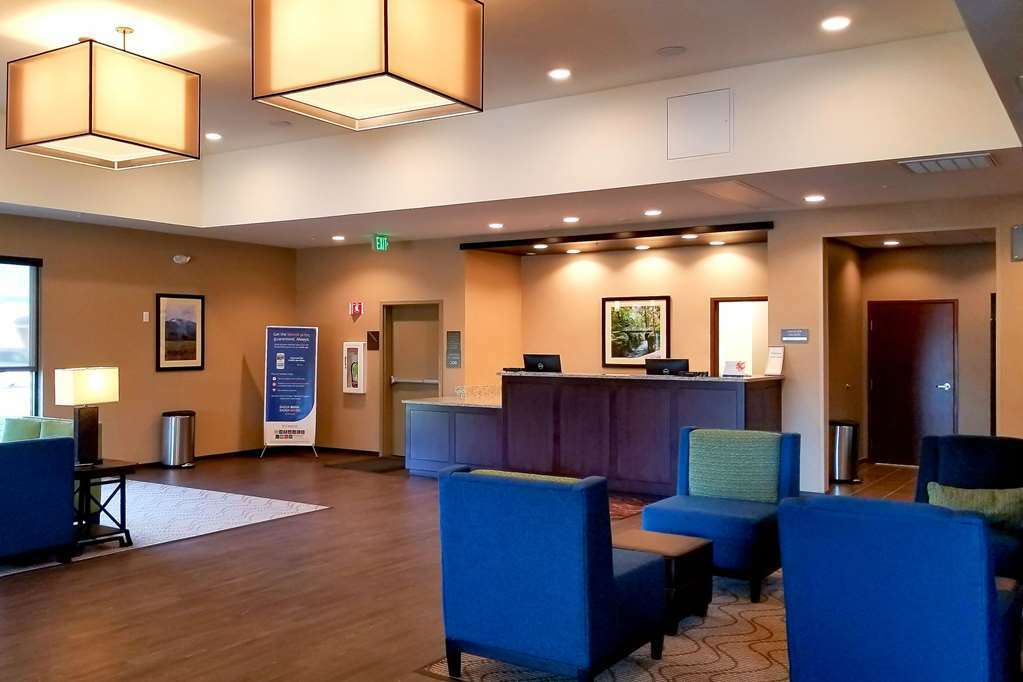 Comfort Suites Burlington Near I-5 İç mekan fotoğraf