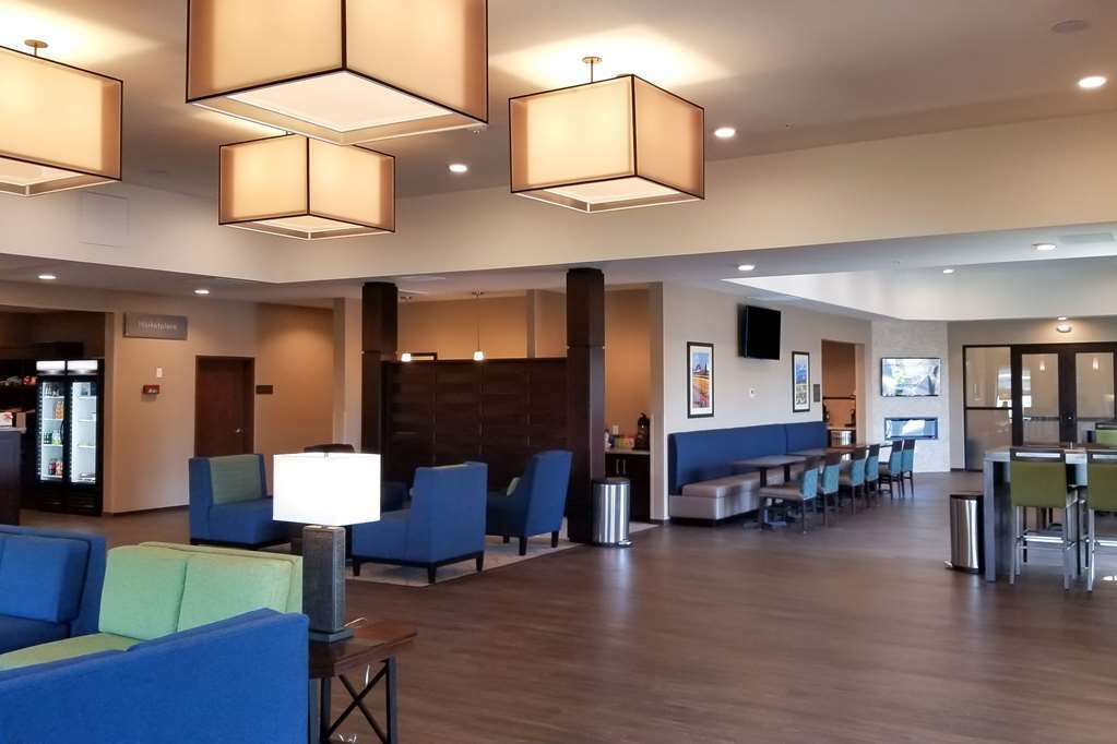 Comfort Suites Burlington Near I-5 İç mekan fotoğraf